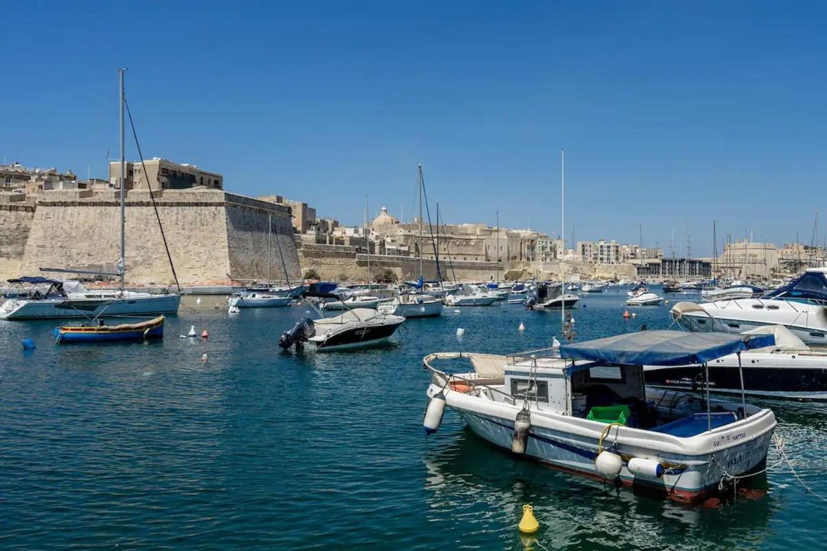 Modern Apt Kalkara Seafront! Ngoại thất bức ảnh