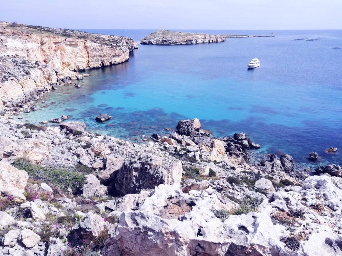 Modern Apt Kalkara Seafront! Ngoại thất bức ảnh